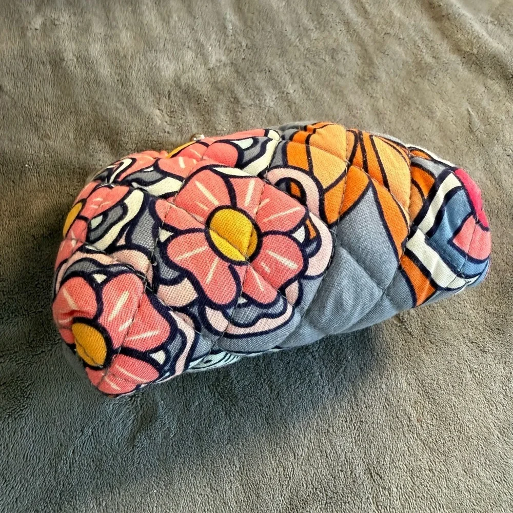 Vera Bradley Tropical Evening Kiss-Lock Coin Purse - Picture 3 of 5